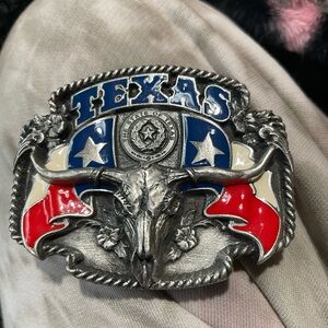 Siskiyou Texas Longhorn Buckle with Red, Blue & White Accents